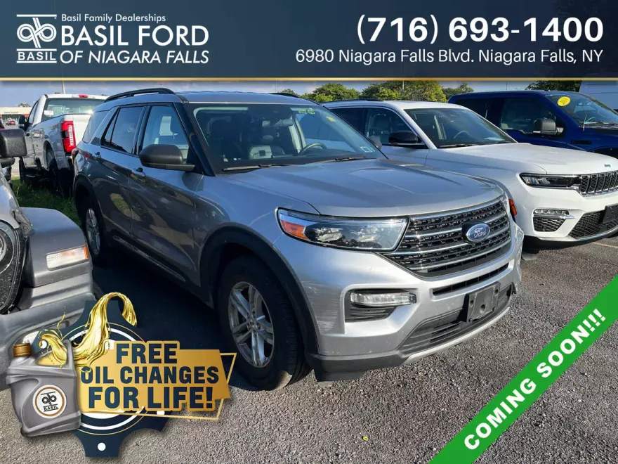2021 Ford Explorer XLT photo 1