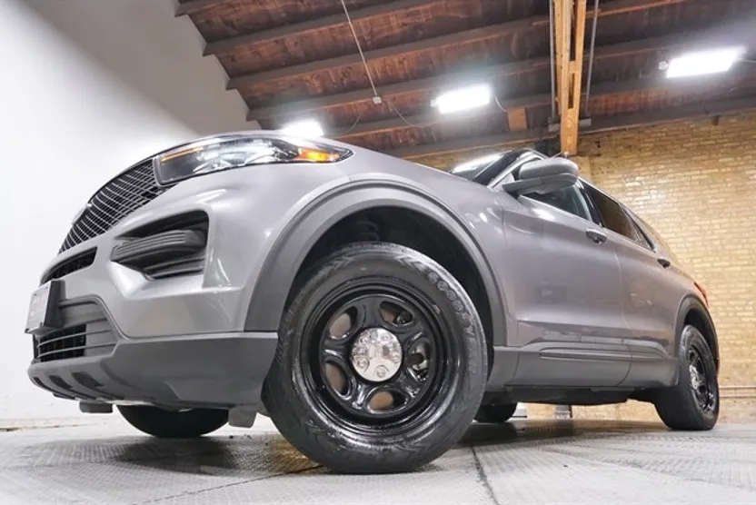 2021 Ford Explorer Hybrid photo 1