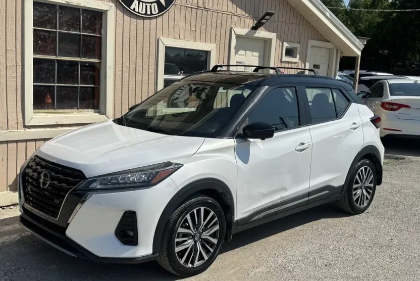 2018 Nissan Kicks SV photo 1