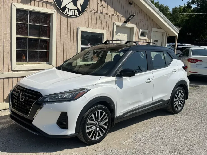2018 Nissan Kicks SV photo 1