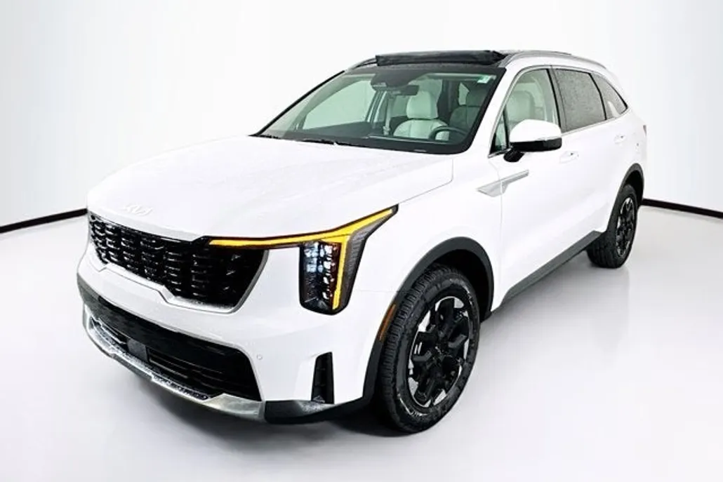 2026 Kia Sorento S photo 1