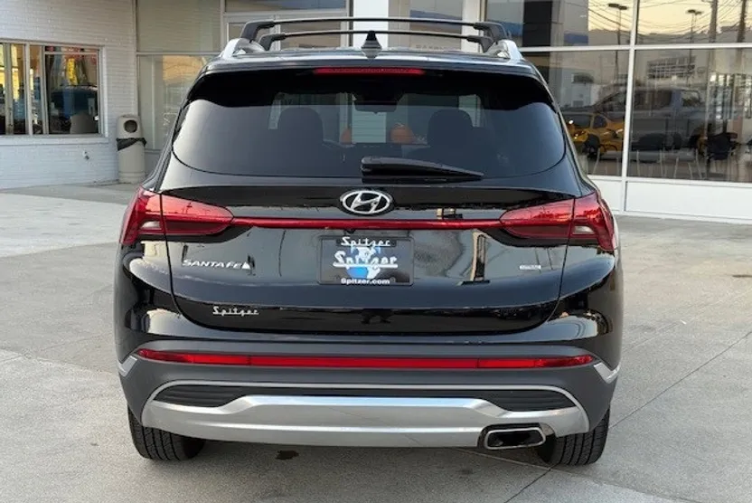 2022 Hyundai Santa Fe SEL photo 1