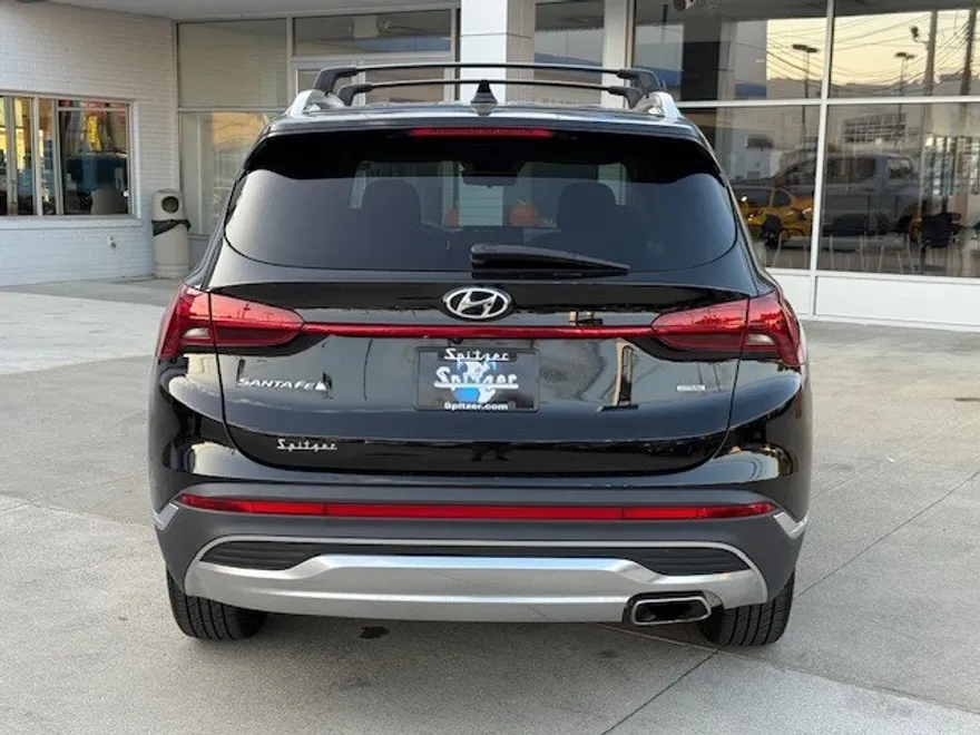 2022 Hyundai Santa Fe SEL photo 1