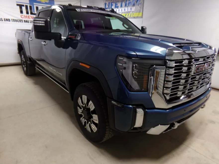 2025 Gmc Sierra 2500 Limited photo 1