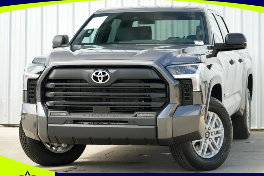 2025 Toyota Tundra SR5 photo 1