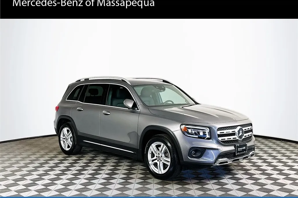 2022 Mercedes Benz GLB 250 4MATIC photo 1