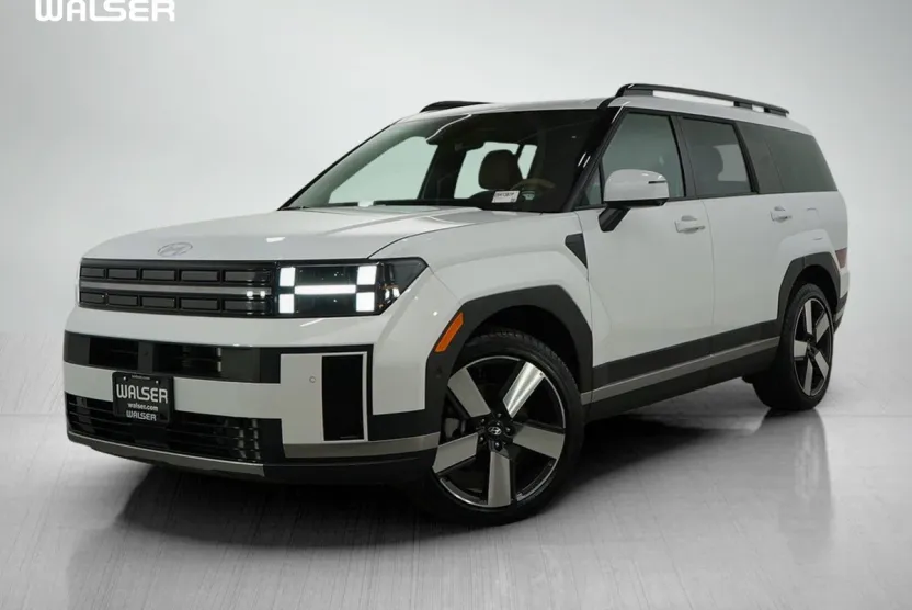 2025 Hyundai Santa Fe Limited photo 1