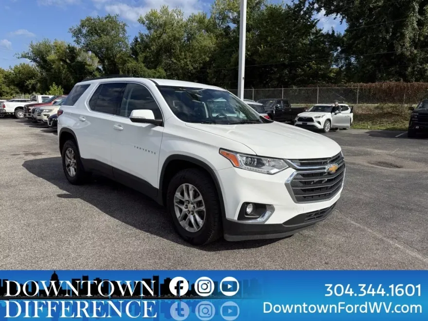 2021 Chevrolet Traverse 1LT photo 1