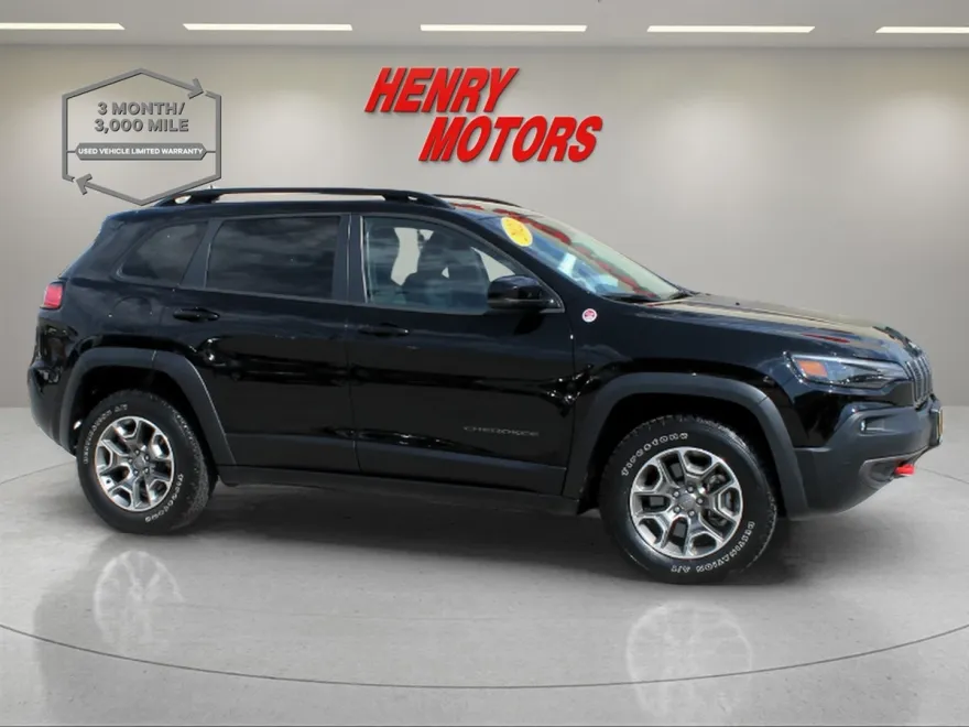 2022 Jeep Cherokee Trailhawk photo 1