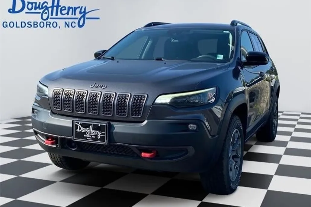 2022 Jeep Cherokee Trailhawk photo 1