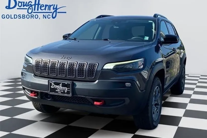 2022 Jeep Cherokee Trailhawk photo 1