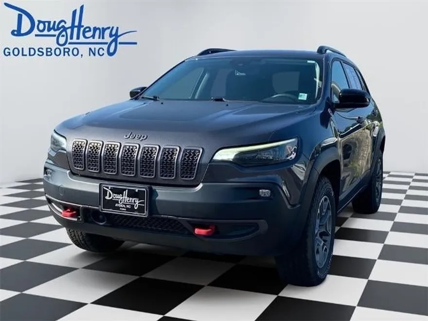 2022 Jeep Cherokee Trailhawk photo 1