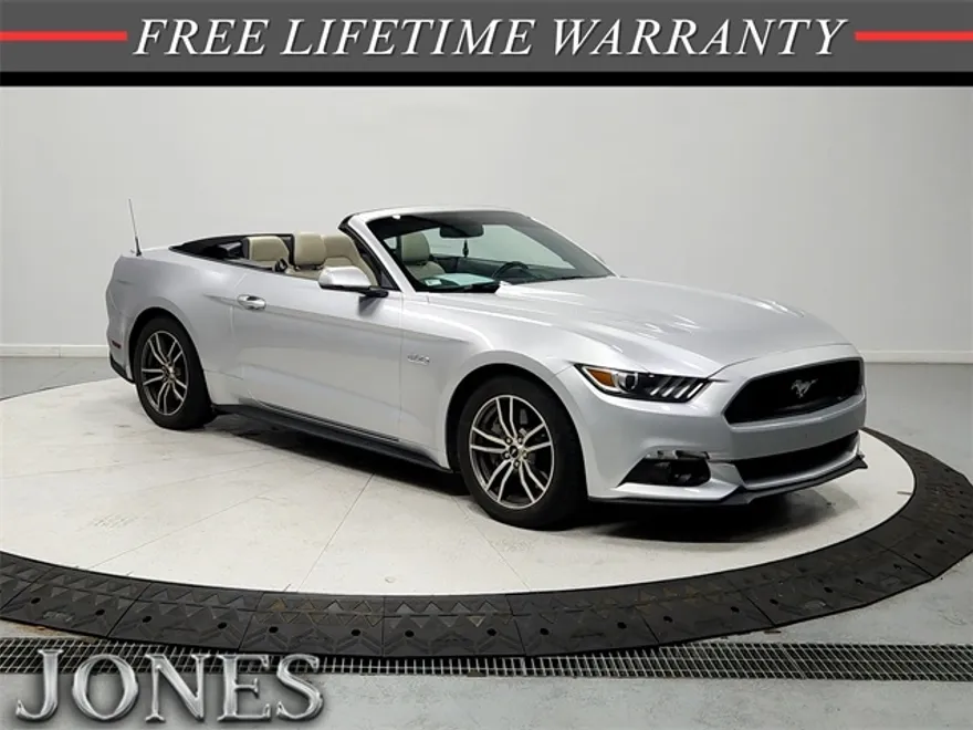 2017 Ford Mustang GT Premium photo 1