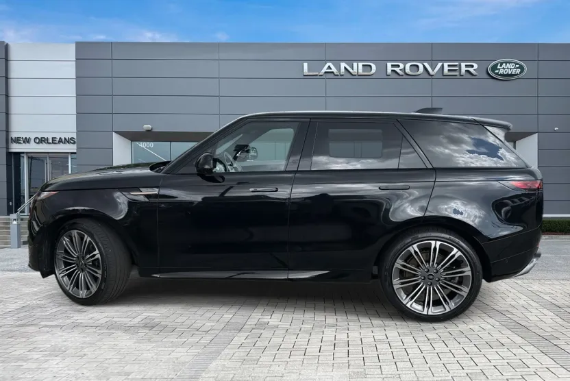 2025 Land Rover Range Rover Sport SE photo 1