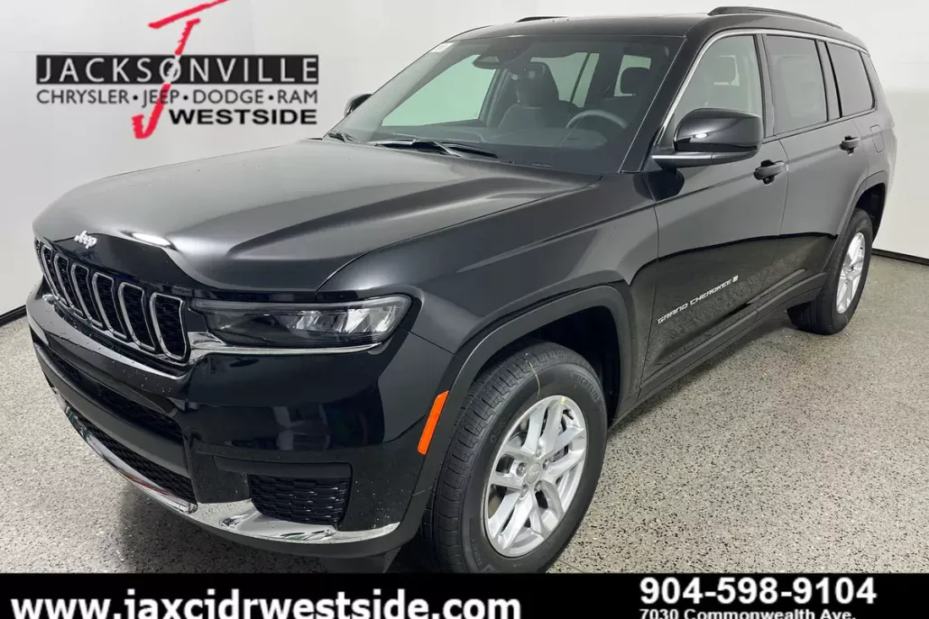 2025 Jeep Grand Cherokee Laredo X photo 1