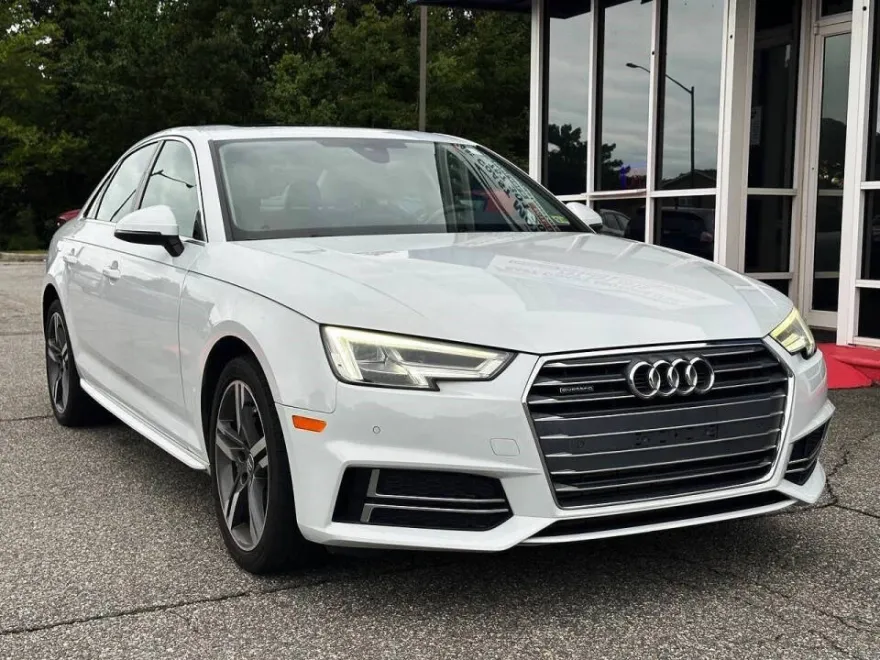2018 Audi A4 2.0T Quattro Premium Plus photo 1