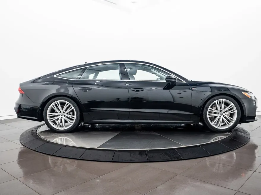 2019 Audi A7 Prestige photo 1