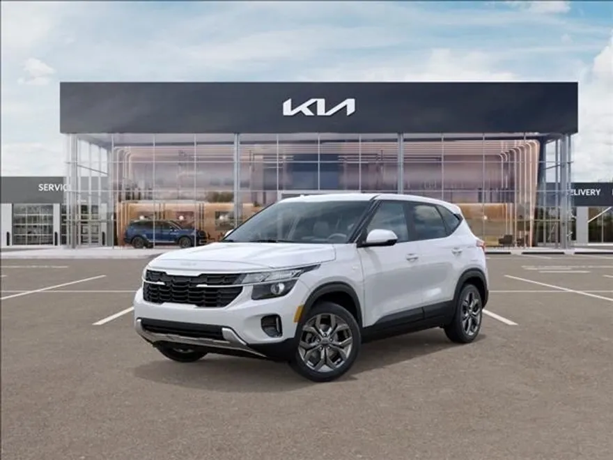 2026 Kia Seltos LX photo 1