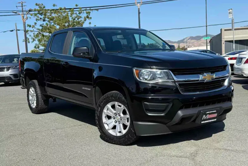 2018 Chevrolet Colorado LT photo 1
