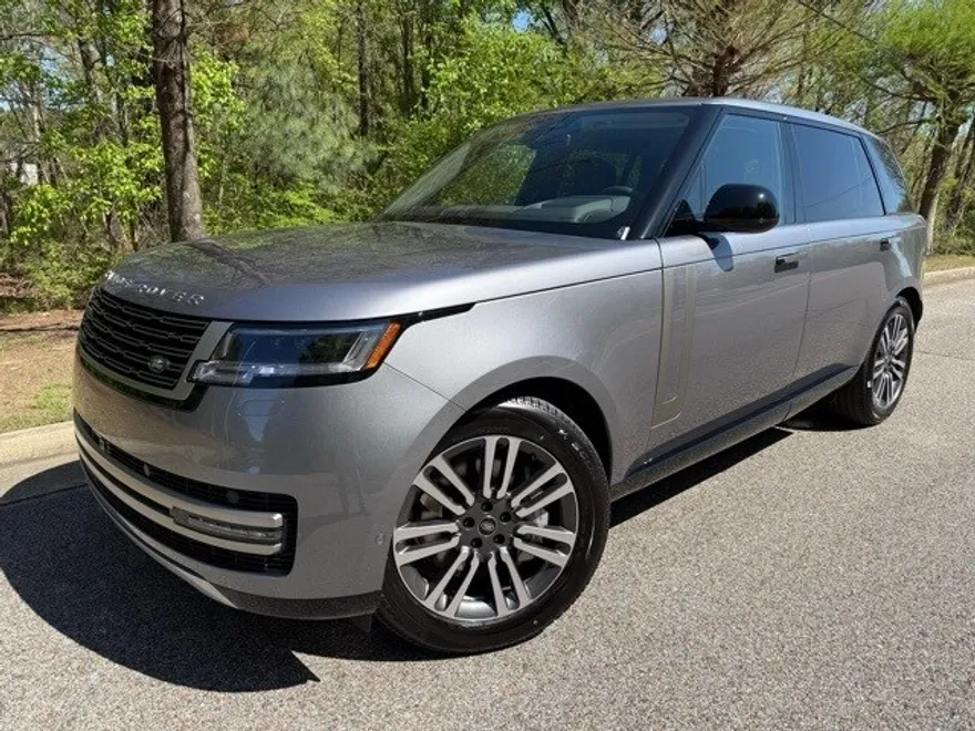 2025 Land Rover Range Rover SE photo 1