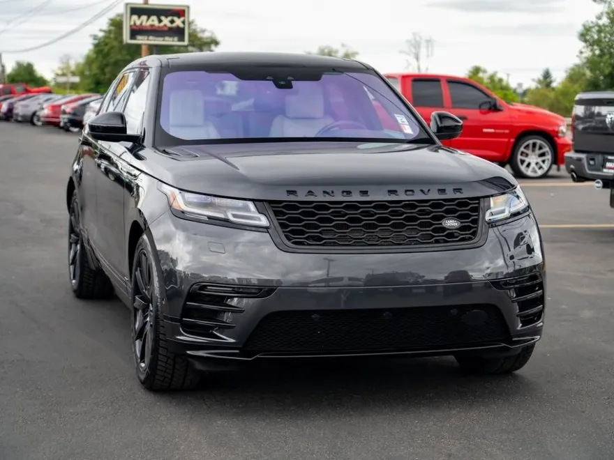 2018 Land Rover Range Rover Velar HSE R-Dynamic photo 1