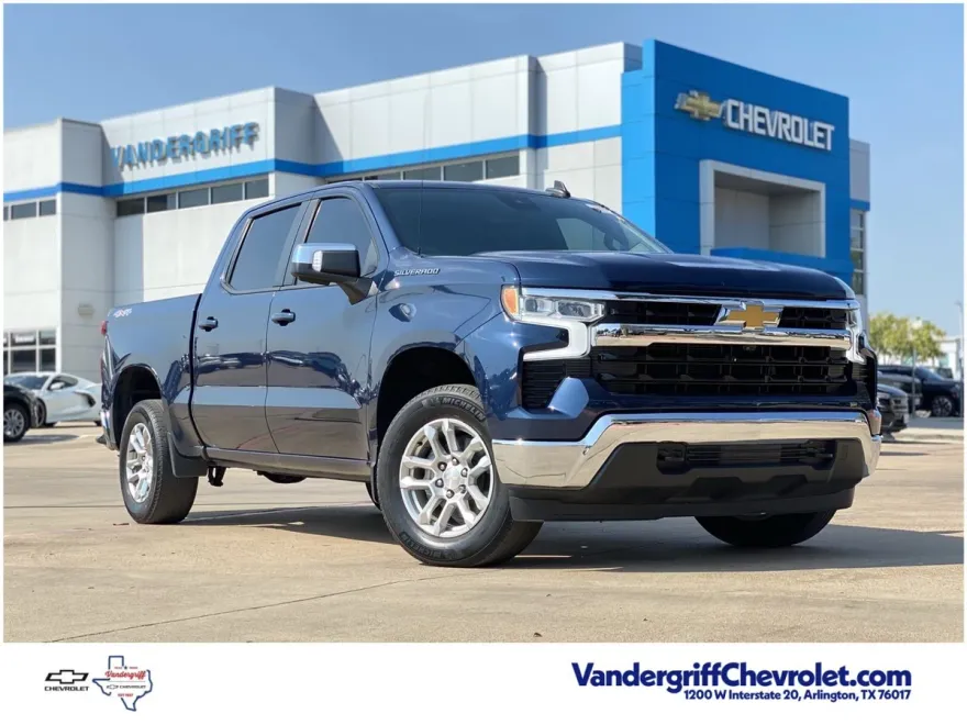 2022 Chevrolet Silverado 1500 LT photo 1