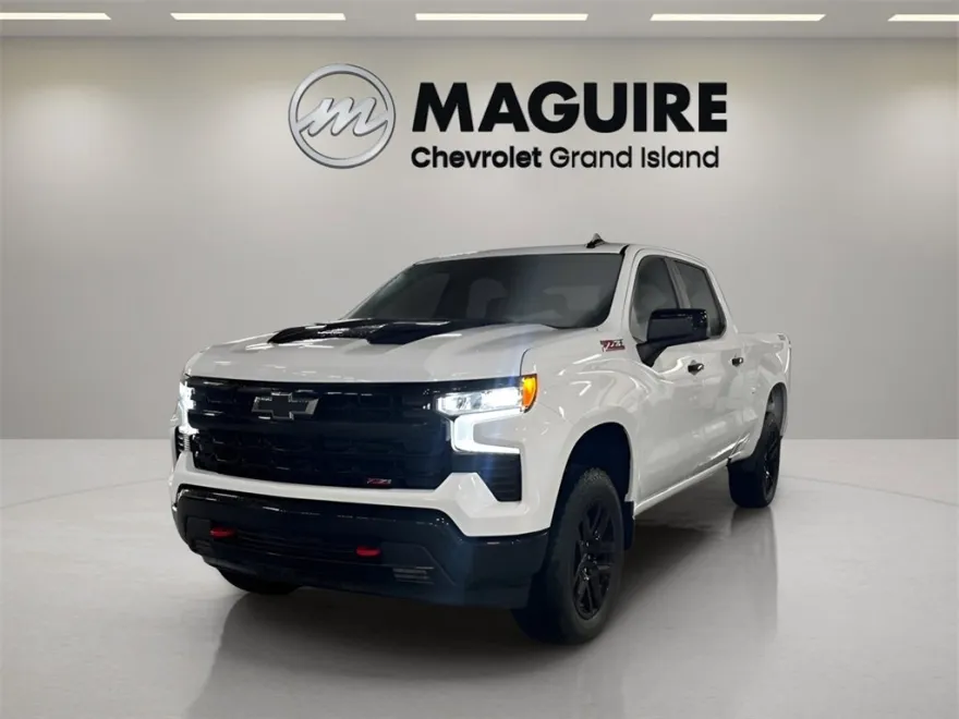 2024 Chevrolet Silverado 1500 LT Trail Boss photo 1