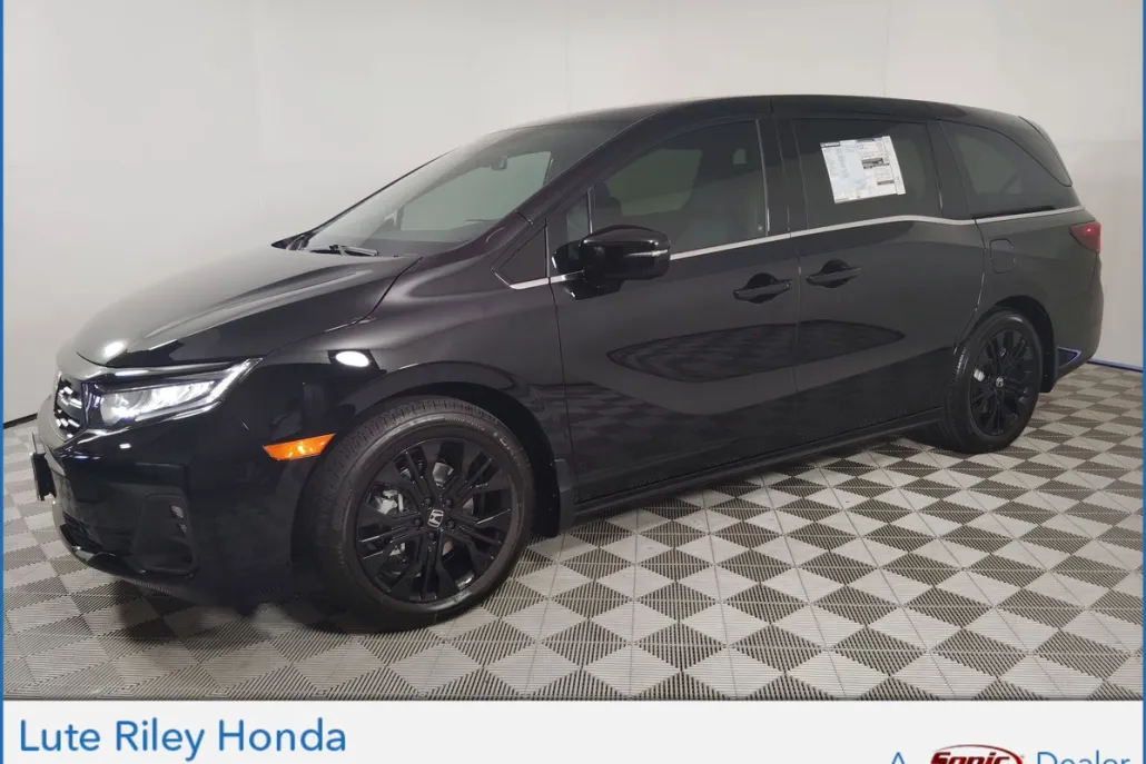 2026 Honda Odyssey photo 1