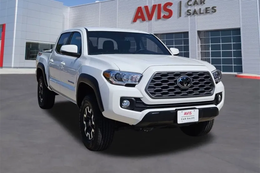 2023 Toyota Tacoma TRD V6 photo 1