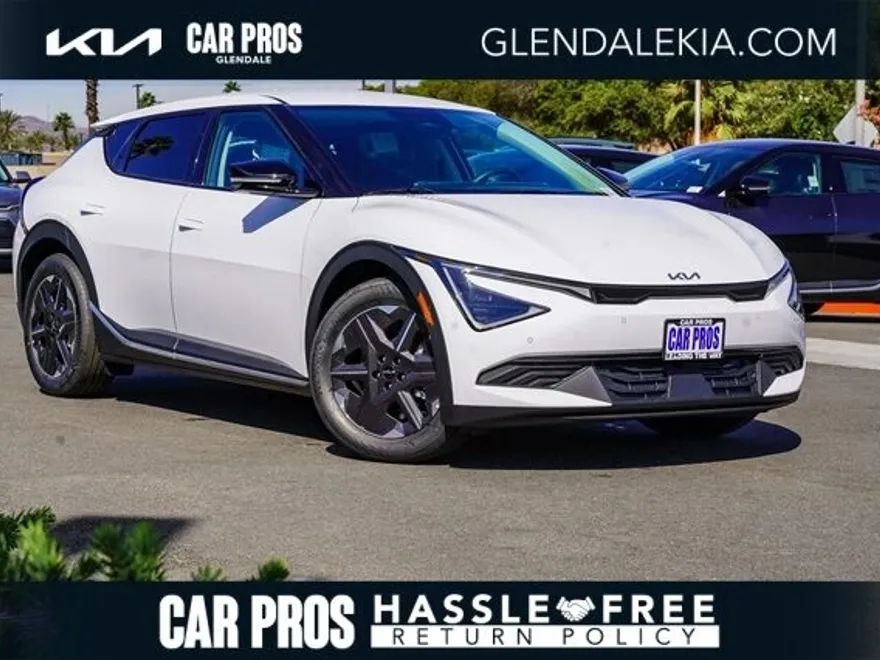 2025 Kia EV6 Light photo 1