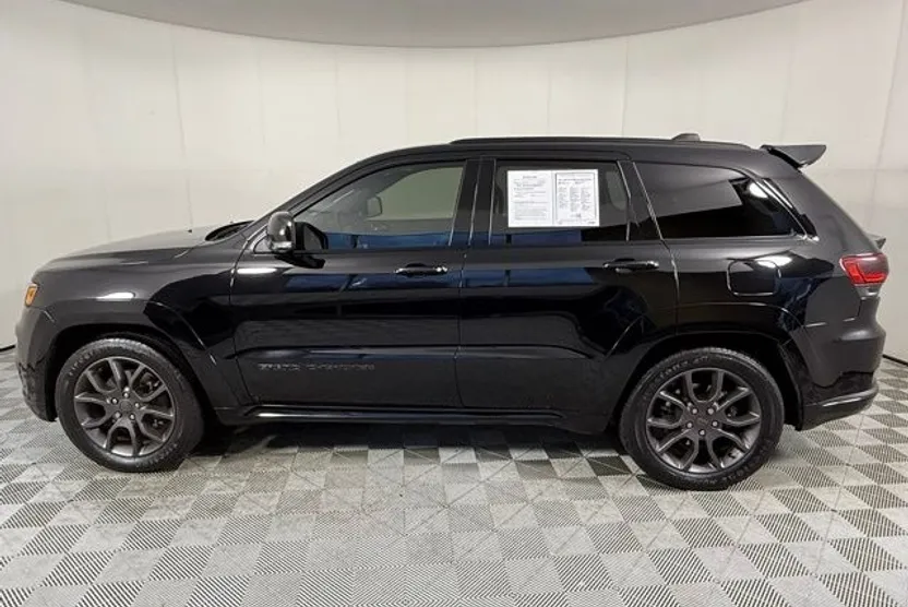 2021 Jeep Grand Cherokee Overland photo 1