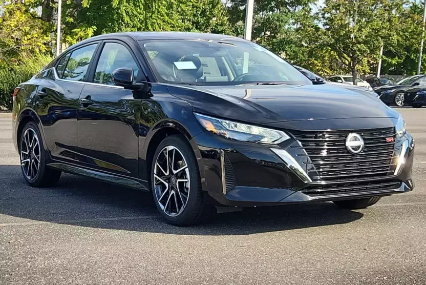 2025 Nissan Sentra SR photo 1