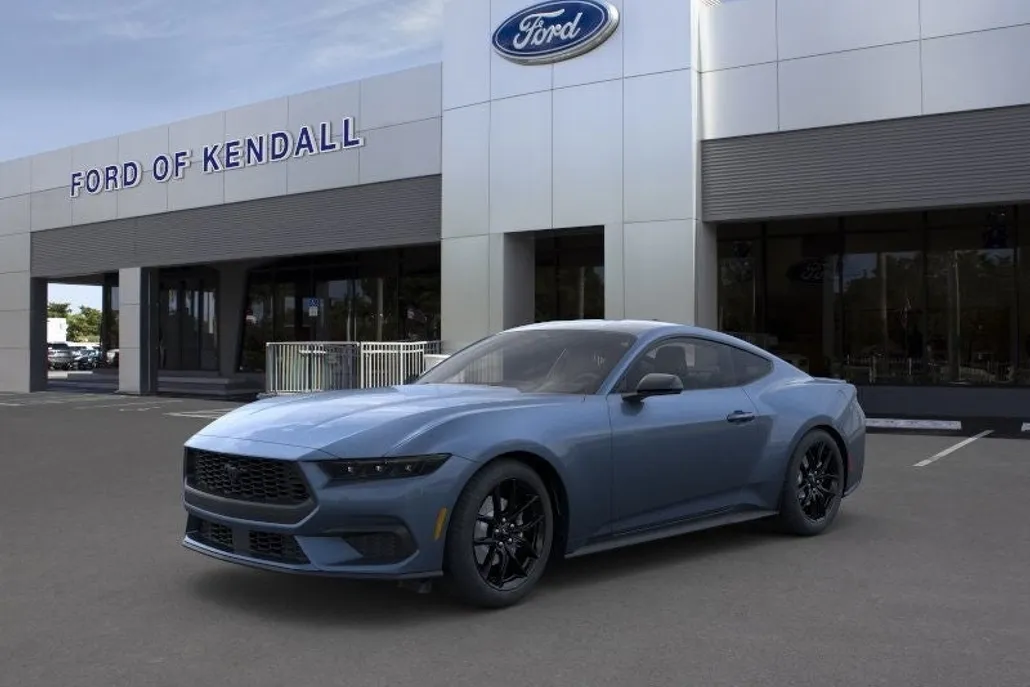 2025 Ford Mustang EcoBoost photo 1