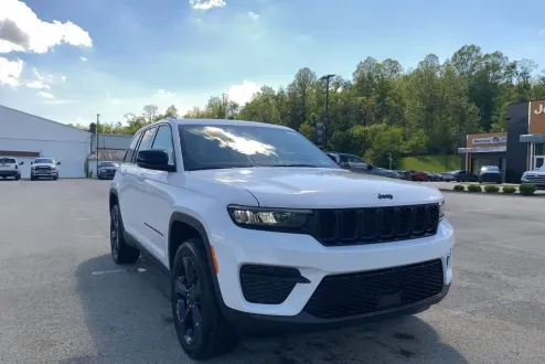 2025 Jeep Grand Cherokee Altitude X photo 1