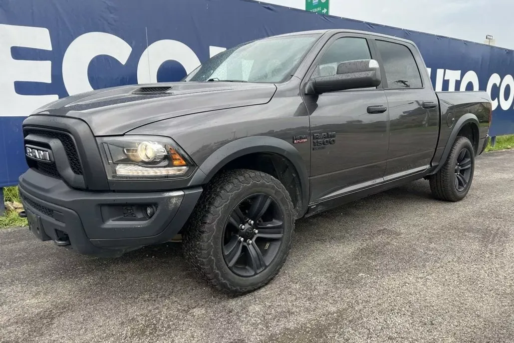 2021 Ram 1500 Classic SLT photo 1