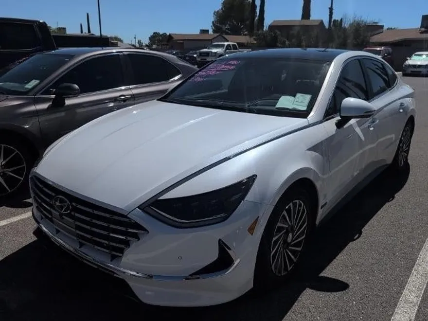 2022 Hyundai Sonata Hybrid Limited photo 1