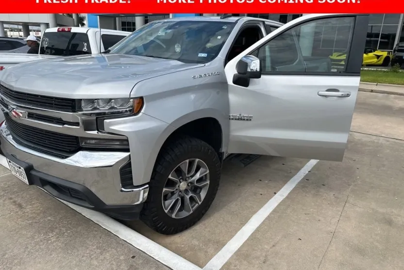 2019 Chevrolet Silverado 1500 LT photo 1