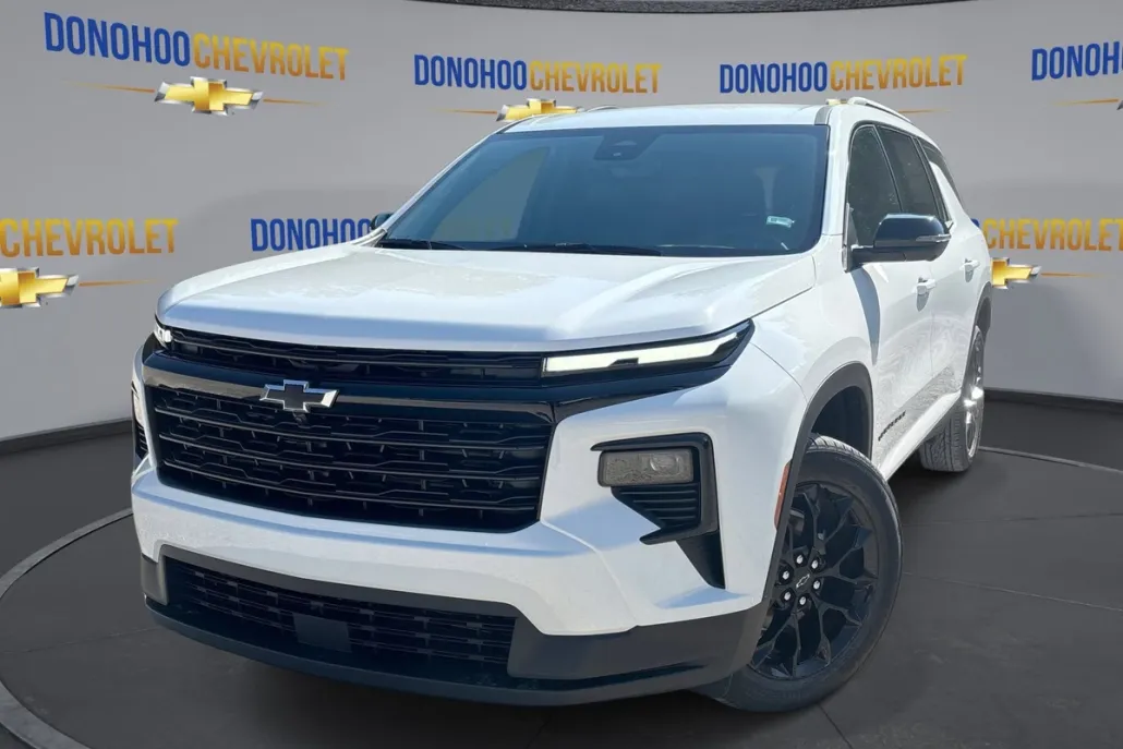 2026 Chevrolet Traverse photo 1