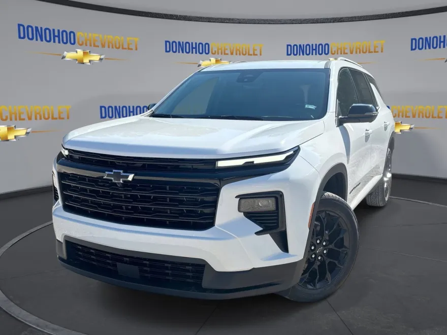 2026 Chevrolet Traverse photo 1