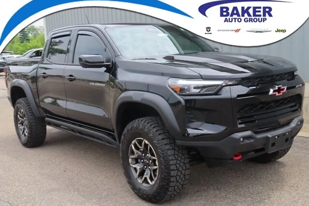 2024 Chevrolet Colorado ZR2 photo 1