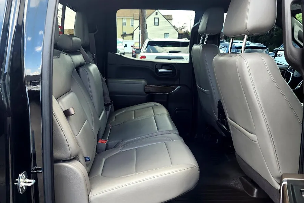 2020 Chevrolet Silverado 1500 RST photo 1