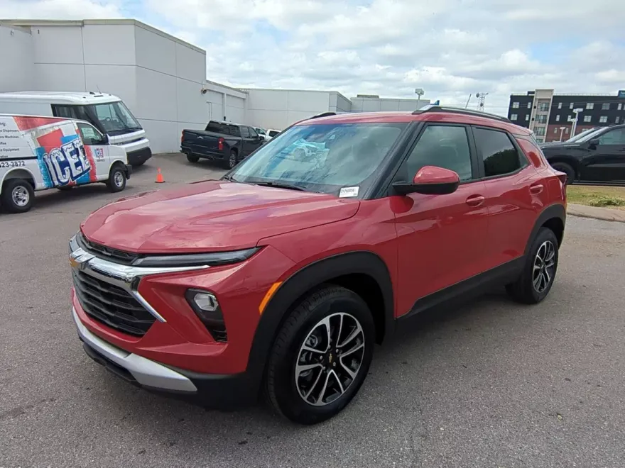 2026 Chevrolet Trailblazer LT photo 1