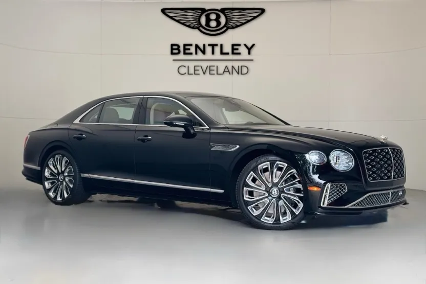 2025 Bentley Flying Spur Mulliner photo 1