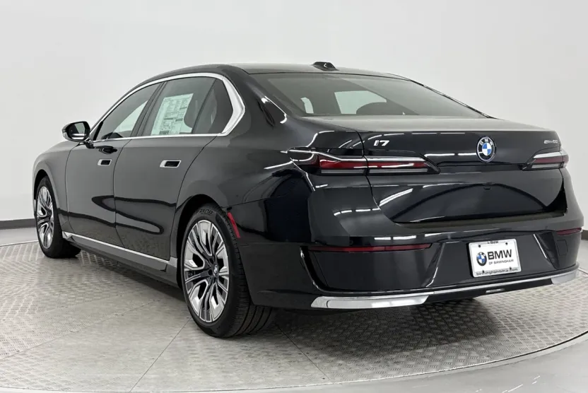 2025 Bmw i7 eDrive50 photo 1