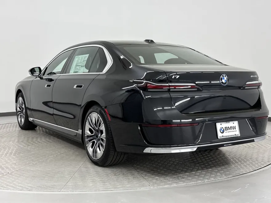 2025 Bmw i7 eDrive50 photo 1