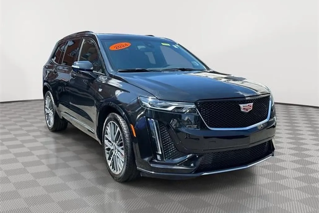 2024 Cadillac XT6 Sport photo 1