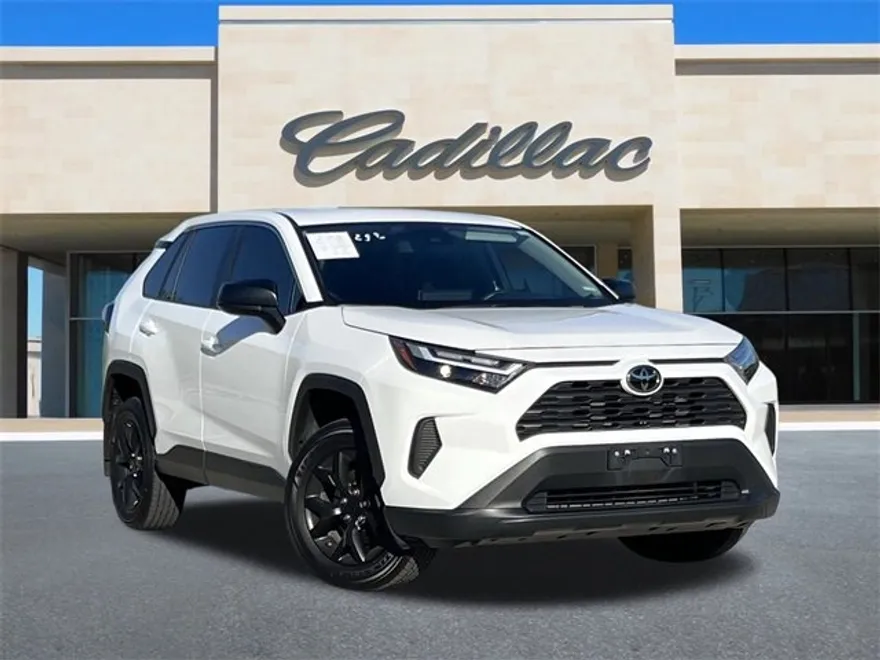 2024 Toyota RAV4 LE photo 1