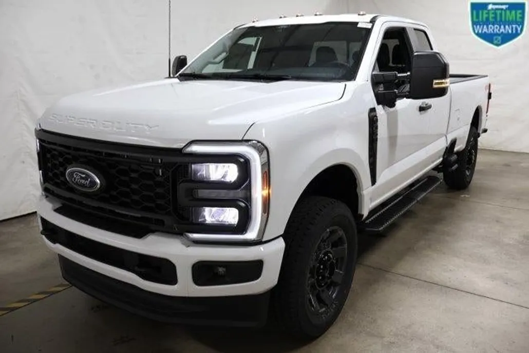 2026 Ford F-350 XL photo 1