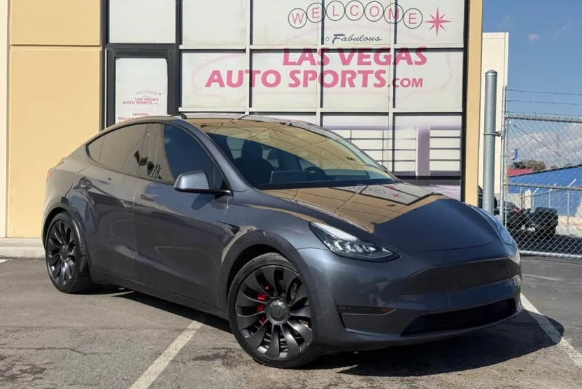 2020 Tesla Model Y Performance photo 1