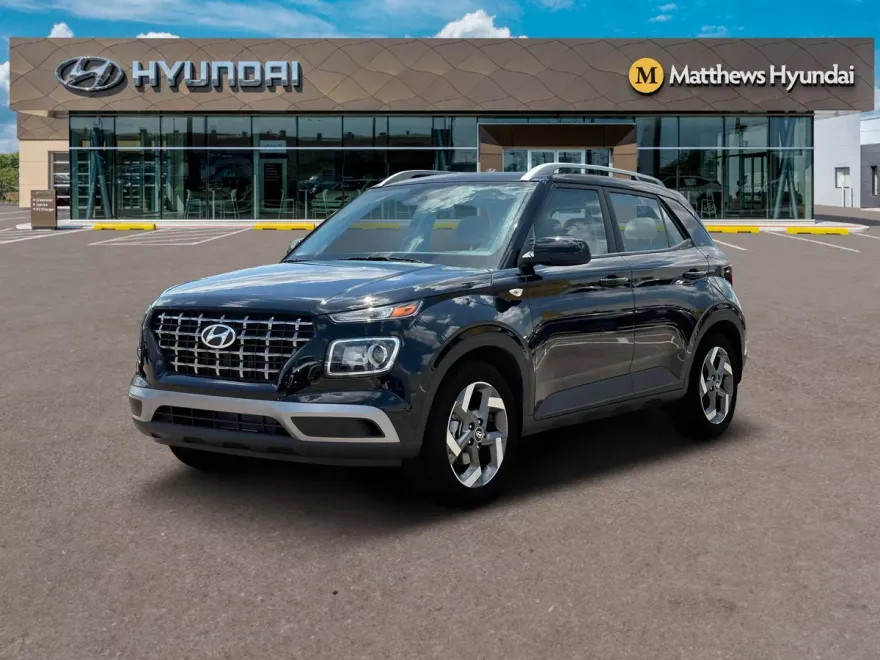 2025 Hyundai Venue SEL photo 1